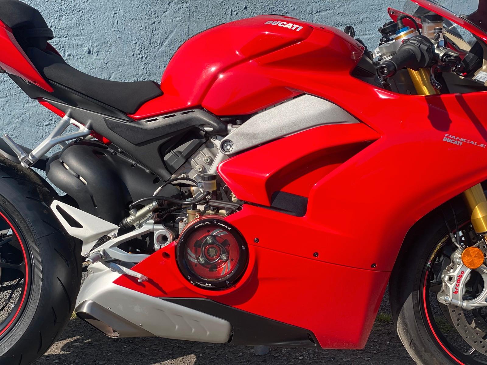 Ducati PANIGALE V 4 S ÖHLINS MIT GARANTIE TOP ZUSTAND