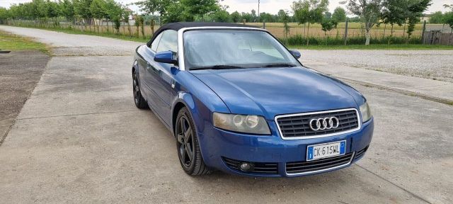 Audi A4 Cabriolet 2.4 V6 30V cat