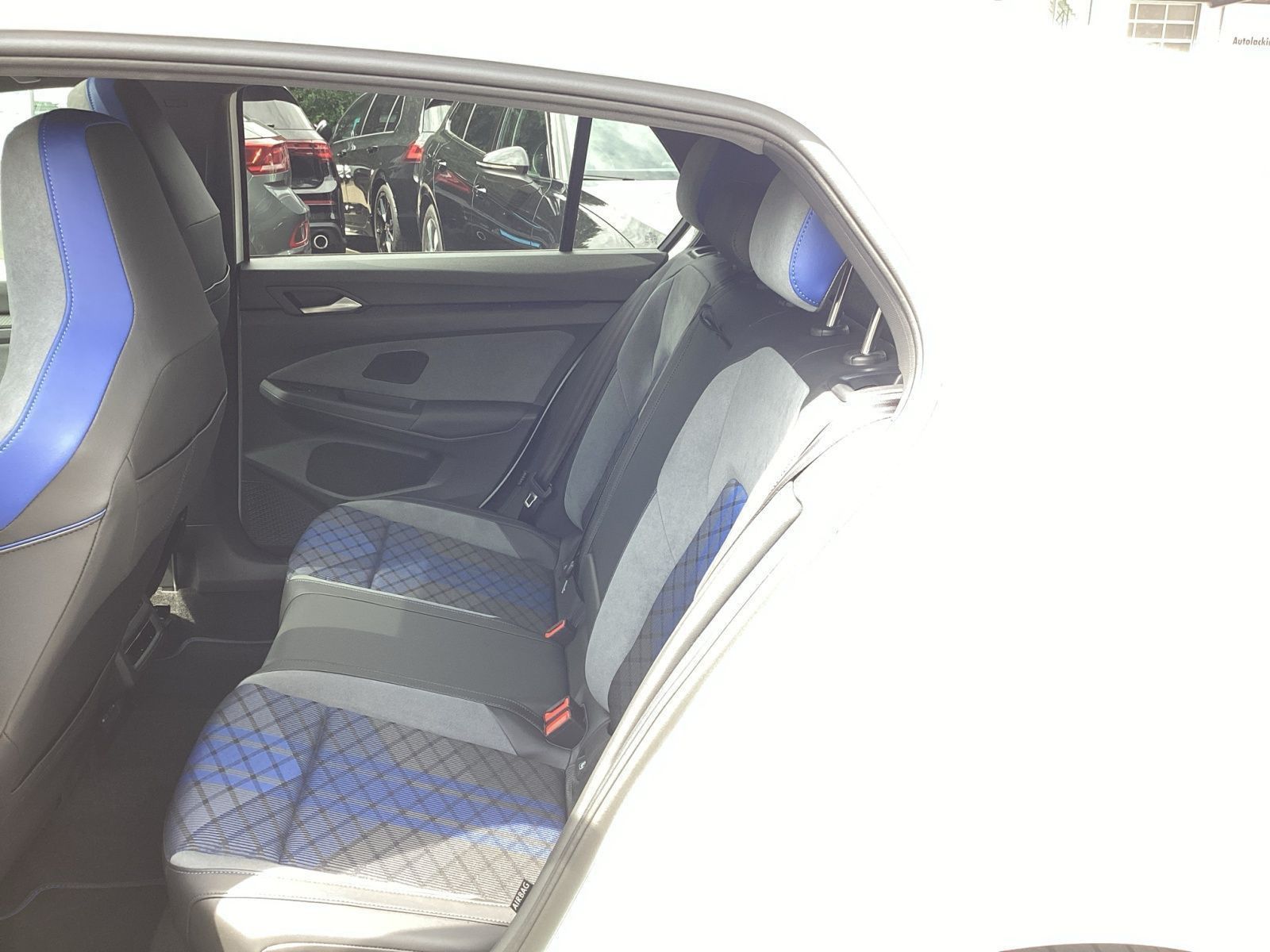 Volkswagen Golf - Bild 11