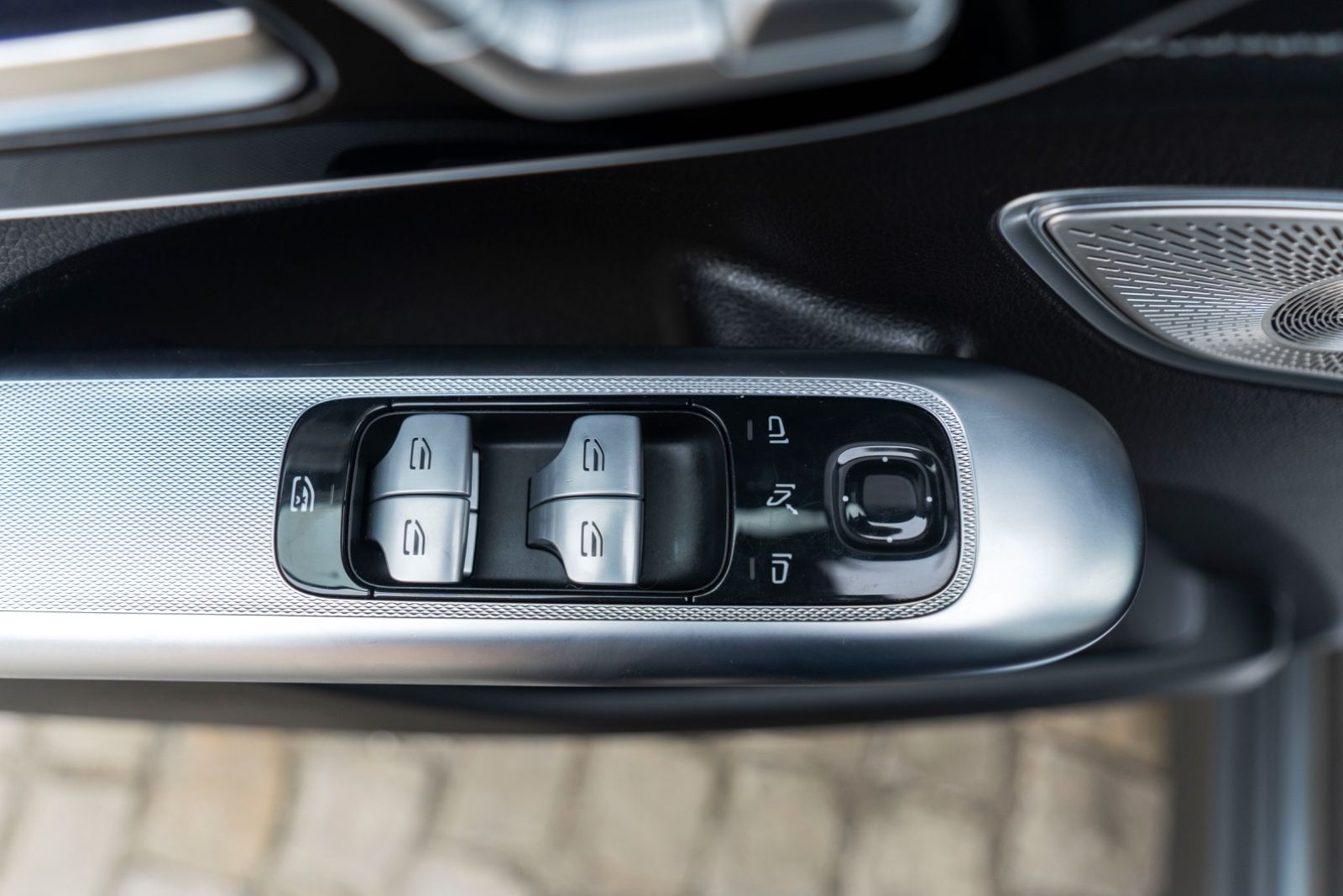 Fahrzeugabbildung Mercedes-Benz EQE 350 4Matic BURMESTER PANO MASSAGE 360° ACC