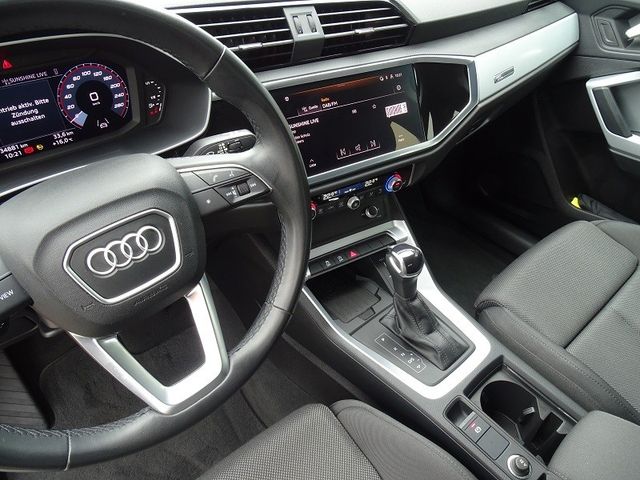 Q3 35 TFSI advanced / Optik-Paket