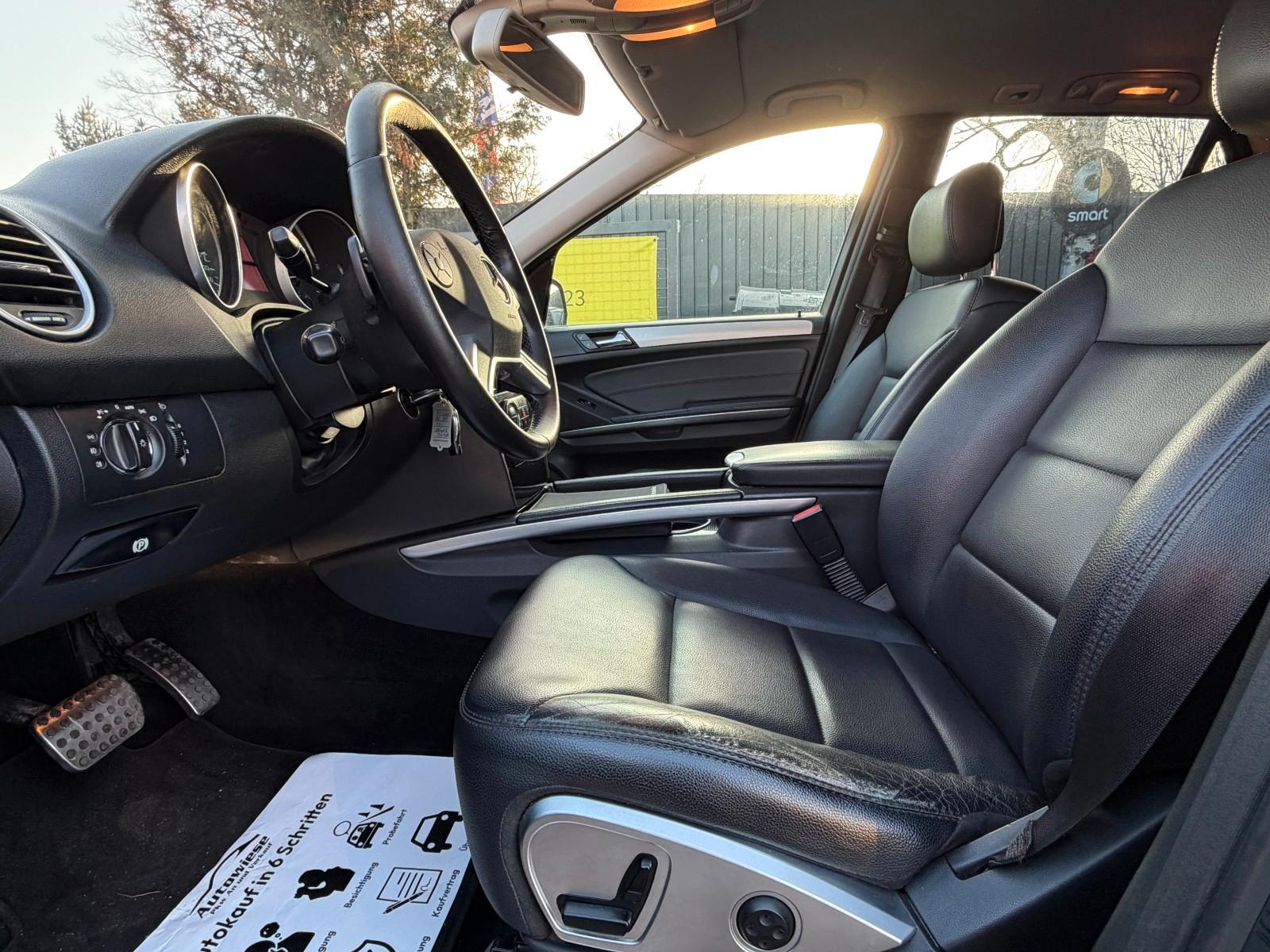 Mercedes-Benz ML300 2009 — photo 14