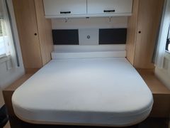 Sunlight T 690 L Adventure Edition,Queensbett und Hubbett