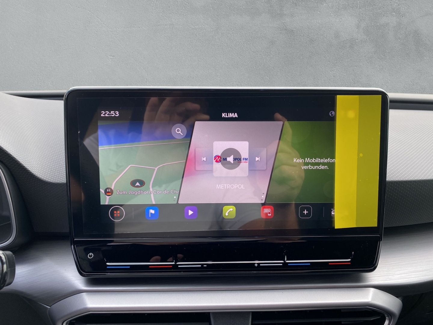 Fahrzeugabbildung SEAT Leon Sportstourer FR 2.0 TDI EU6d *Navi *digital