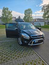 Ford Kuga 2,0 TDCi 2x4 103kW Individual Individual - Ford Kuga aus 2011 mit Diesel-Antrieb: Geländewagen