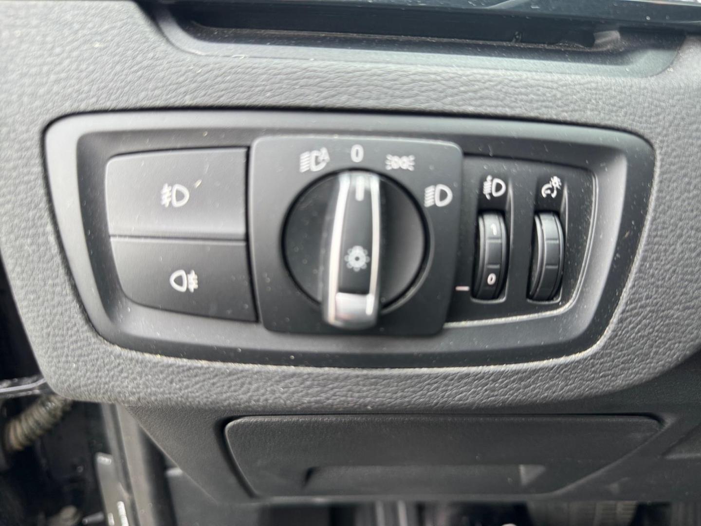BMW X1 20dxA +NAVI+ACC+LED+APPLE+SHZ+DAB+MFL+BT+AHK+, миниатюра 24