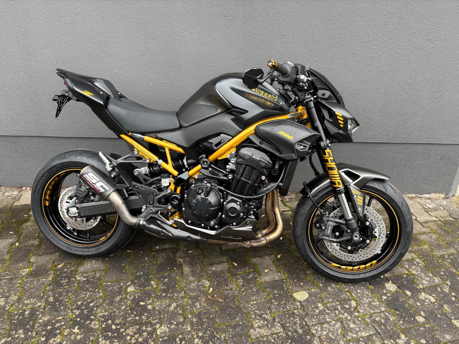 Kawasaki Z 900 Modell 2026 Gold Edition
