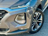 Hyundai Santa Fe 2.2 CRDi Aut. 4WD SEVEN Premium 7Sitzer - Hyundai SANTA FE: Seven