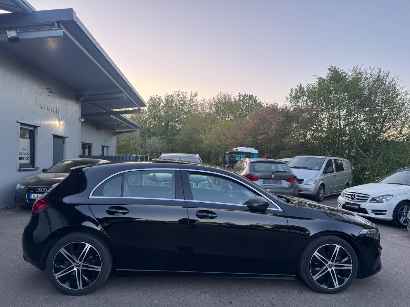 Mercedes-Benz A 180 d Automatik, Pano