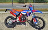 Beta RR 50 2T RACING ENDURO R + HELM - ENDURO VON 1 BIS 50 CCM