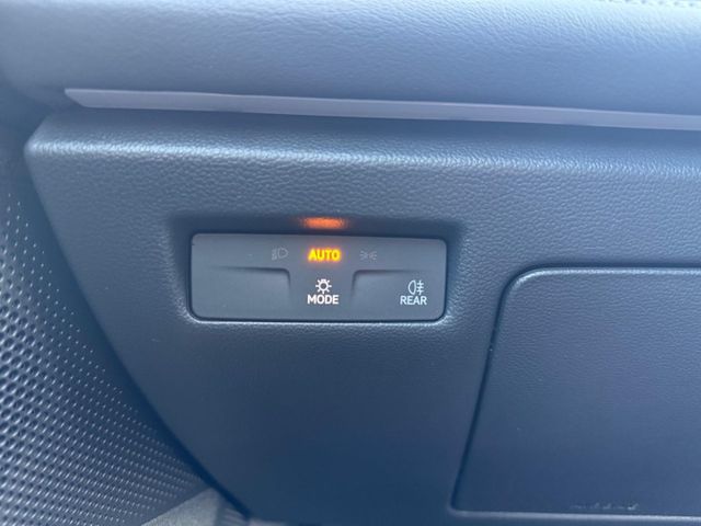 Passat Business 1.5 eTSI AHK Navi 360 Kamera