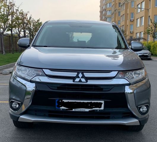 Mitsubishi Outlander 2.0 Benziner Plus ClearTec 4WD CVT...