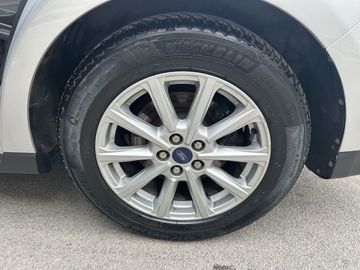 Ford S-Max - 12