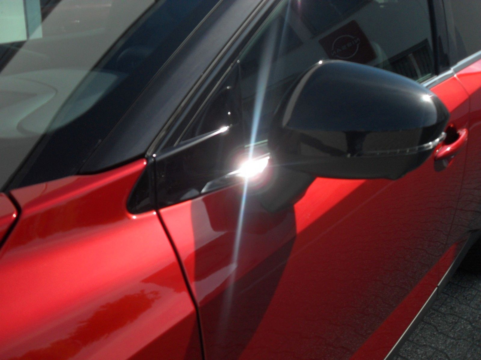 Fahrzeugabbildung Nissan Qashqai 1,3  Tekna | HeadUp | Teilleder | 360°