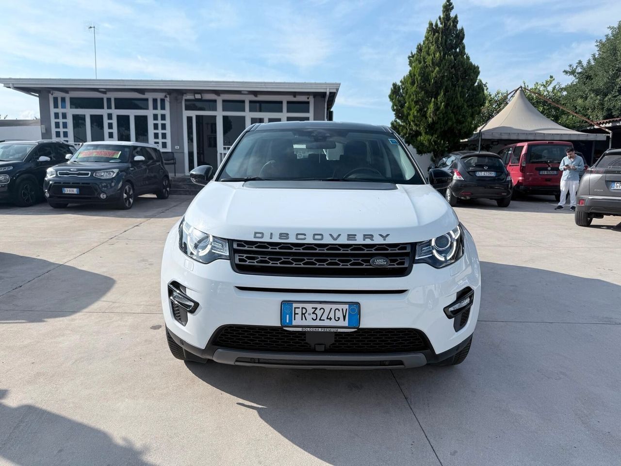 Land-Rover Discovery Sport - 1
