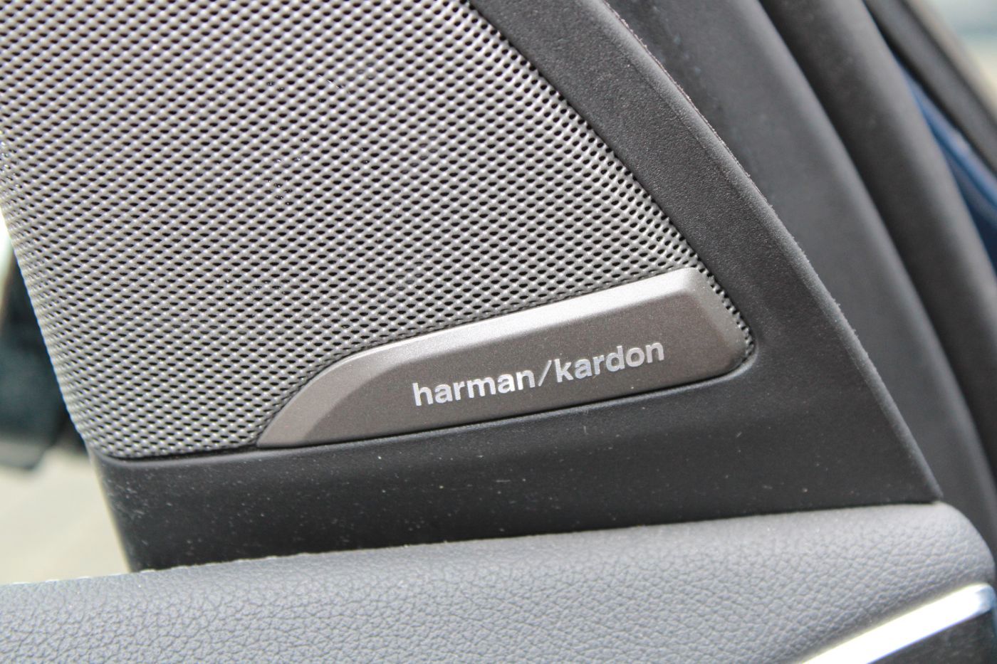BMW iX3 HUD H&K AHK DAB 360° LED Gestiksteuerung foto 8