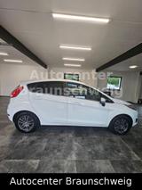 Ford Fiesta Titanium - gebrauchte Ford Fiesta aus dem Jahr 2013