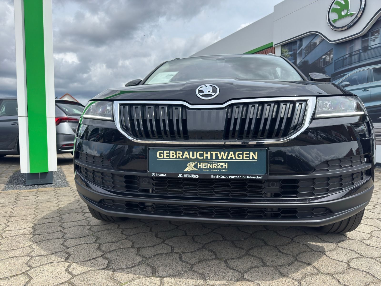 Fahrzeugabbildung SKODA Karoq Clever 4x4 TDI DSG*AHK*StHz**Pano*eHeck