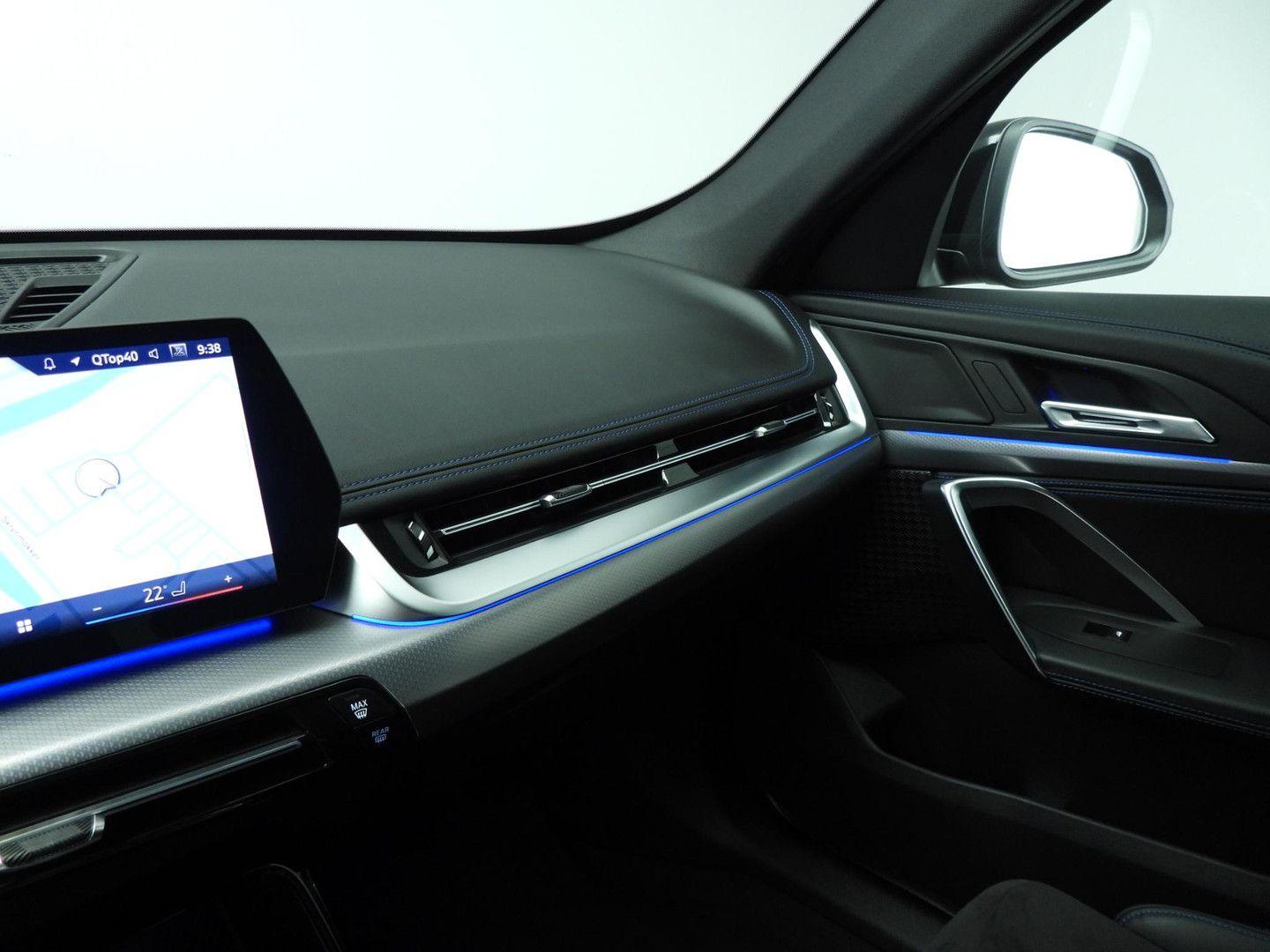 BMW X1 sDrive20i M-Sportpakket LED navi AHK, миниатюра 14