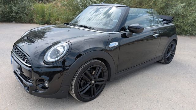 MINI Cooper S Cabrio F57,Leder,LED,Cabron Black
