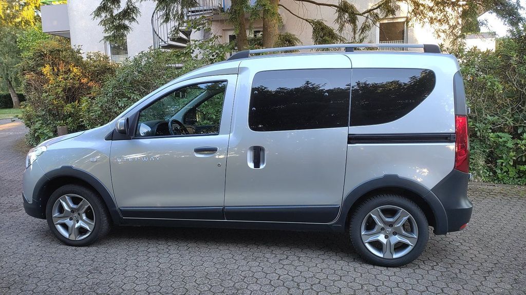 Image of Dacia Dokker