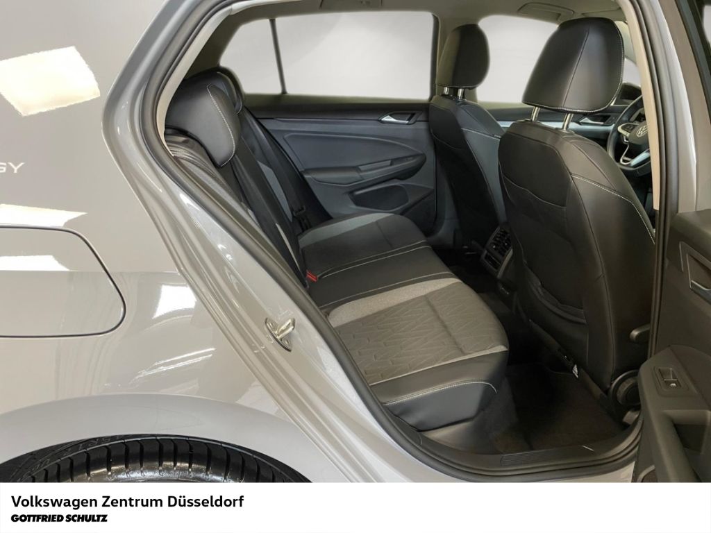 Volkswagen Golf - Bild 7