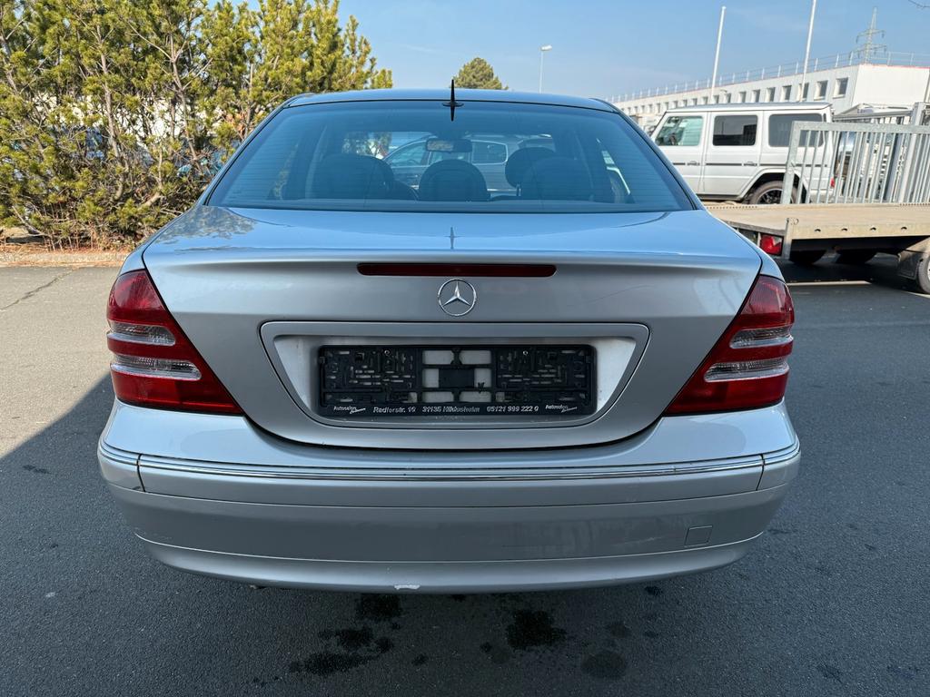 Mercedes-Benz C 180
