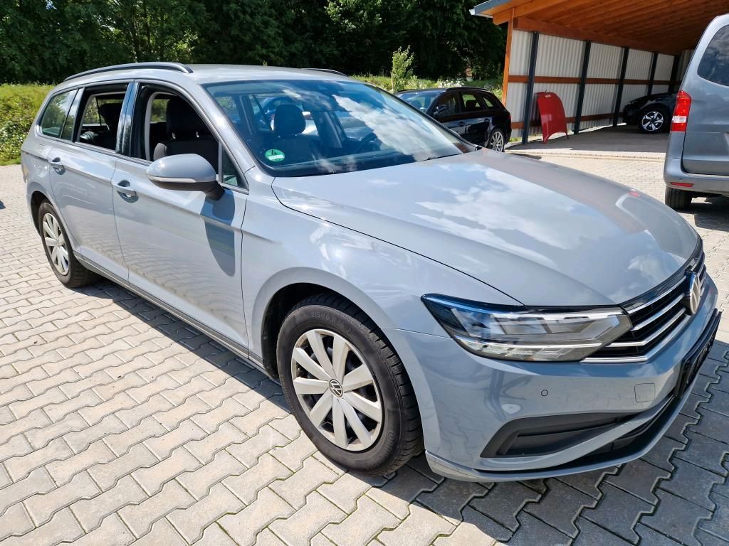 Volkswagen Passat Variant - Bild 3