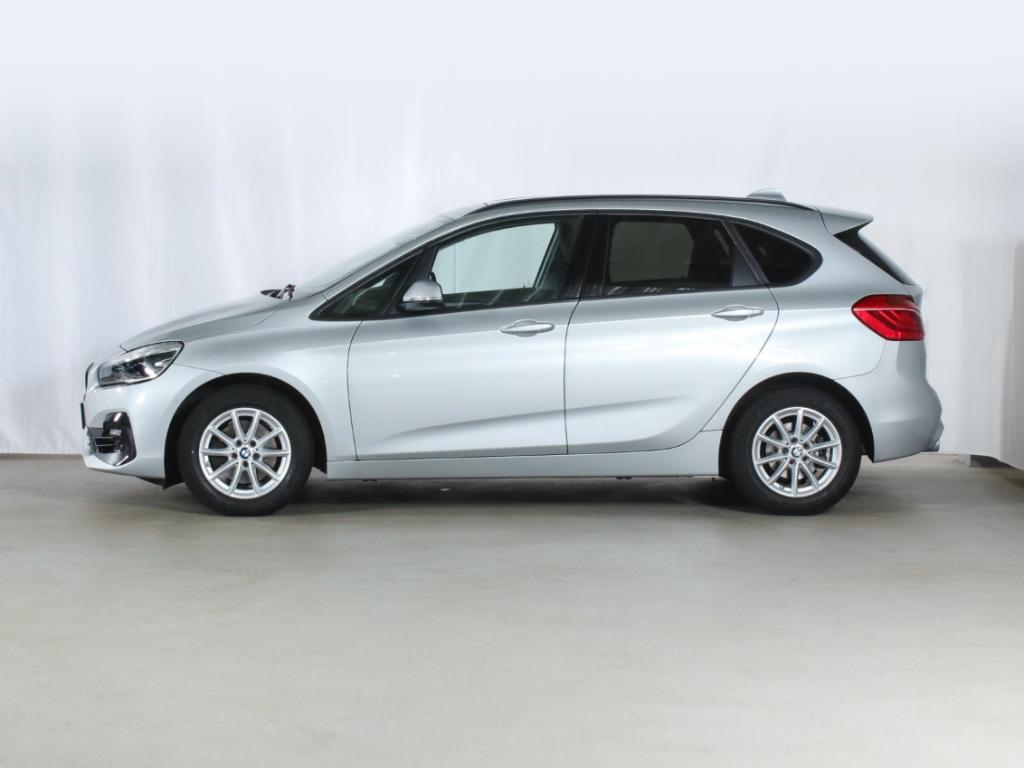 BMW 220 Active Tourer i Pano Kamera AHK LED Navi PDC
