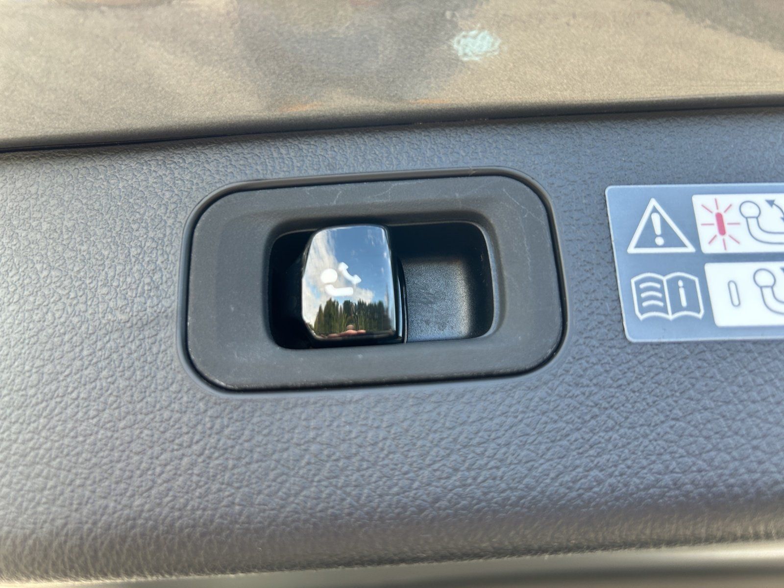 Fahrzeugabbildung Mercedes-Benz C220d 4M T Standhz AHK Memo SpurPkt LED el.Heckk