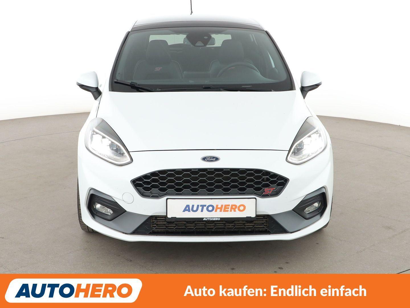 Ford Fiesta 1.5 EcoBoost ST *NAVI*LED*PDC*TEMPO*SHZ*