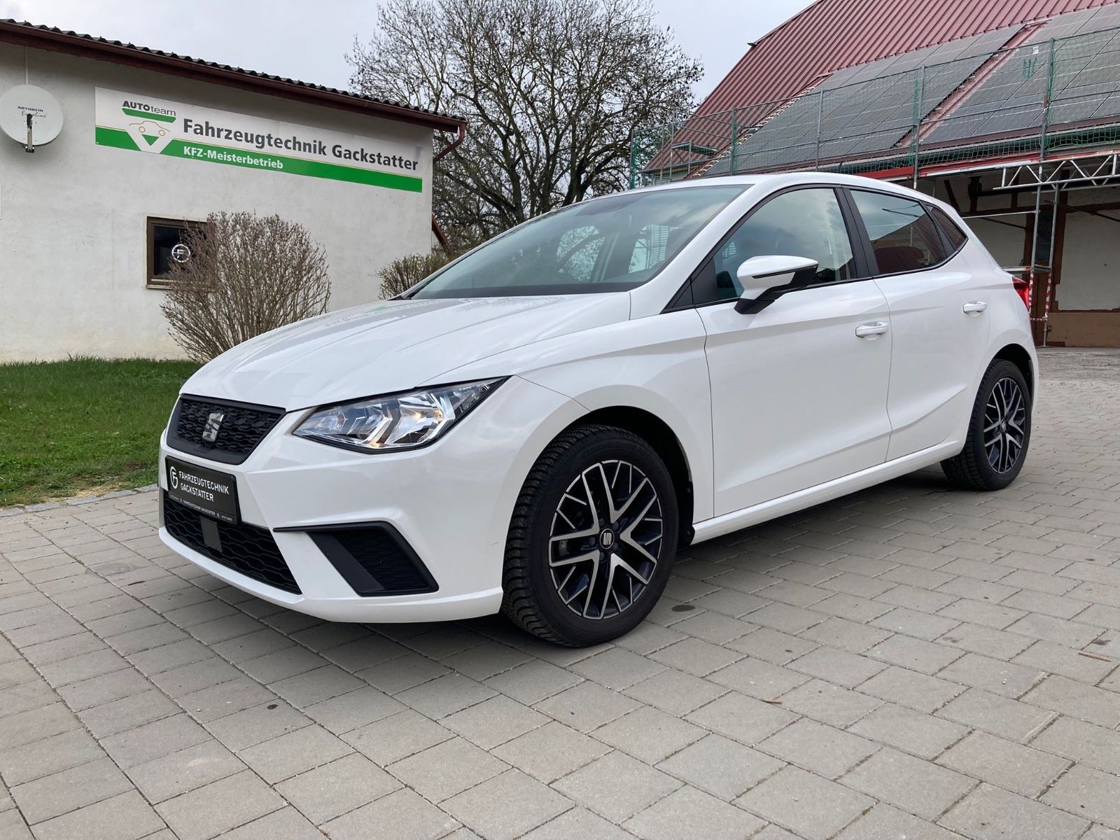 SEAT Ibiza 1.0 TSI 70kW Style*PDC*Navi*SHZ*Temp*