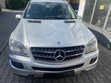Mercedes-Benz ML 280 CDI 4MATIC + 2.Hd + 192.300 km + Top +    - Mercedes-Benz ML 280: Cdi 4matic