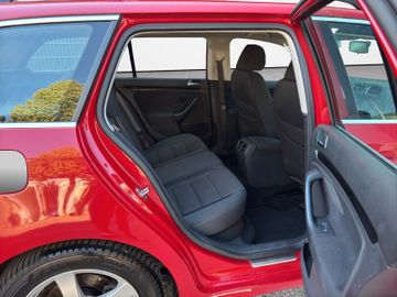 Volkswagen Golf - 12
