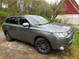 Mitsubishi Outlander 2.0 MIVEC Invite ClearTec 4WD CVT ... - Mitsubishi Outlander: Cvt