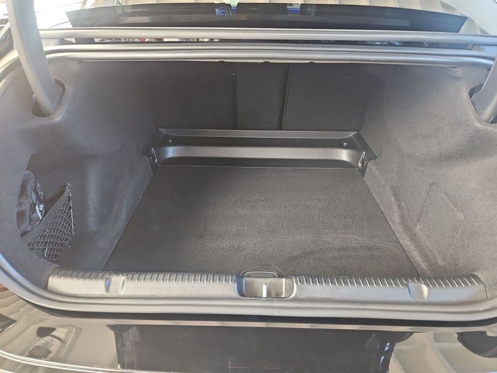 Fahrzeugabbildung Mercedes-Benz EQE 350+ AMG Distronic+ AHK Sitzklima Burm. 360°