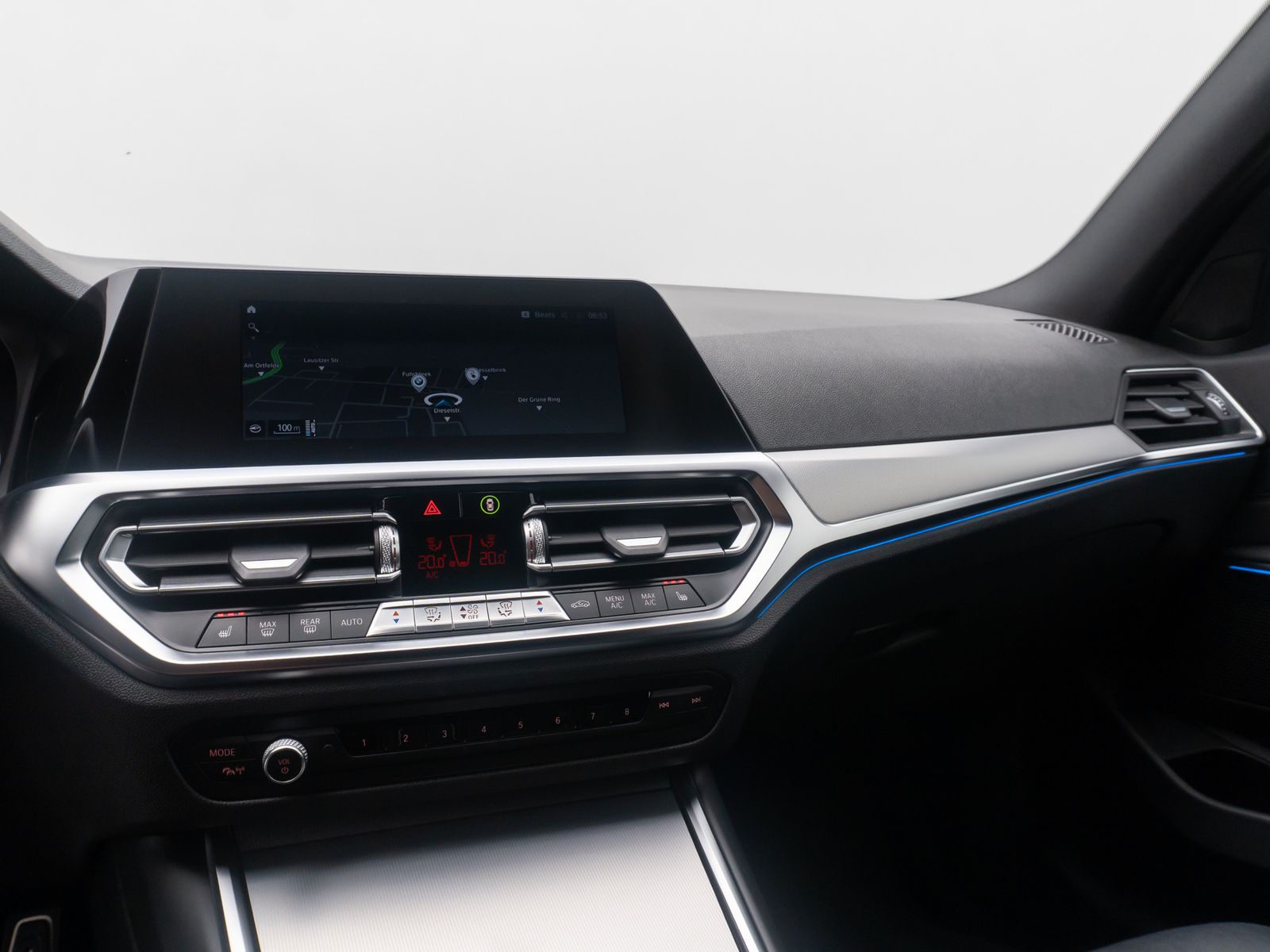 Fahrzeugabbildung BMW 330e M Sport DAB HiFi Komfort Individual 18Zoll