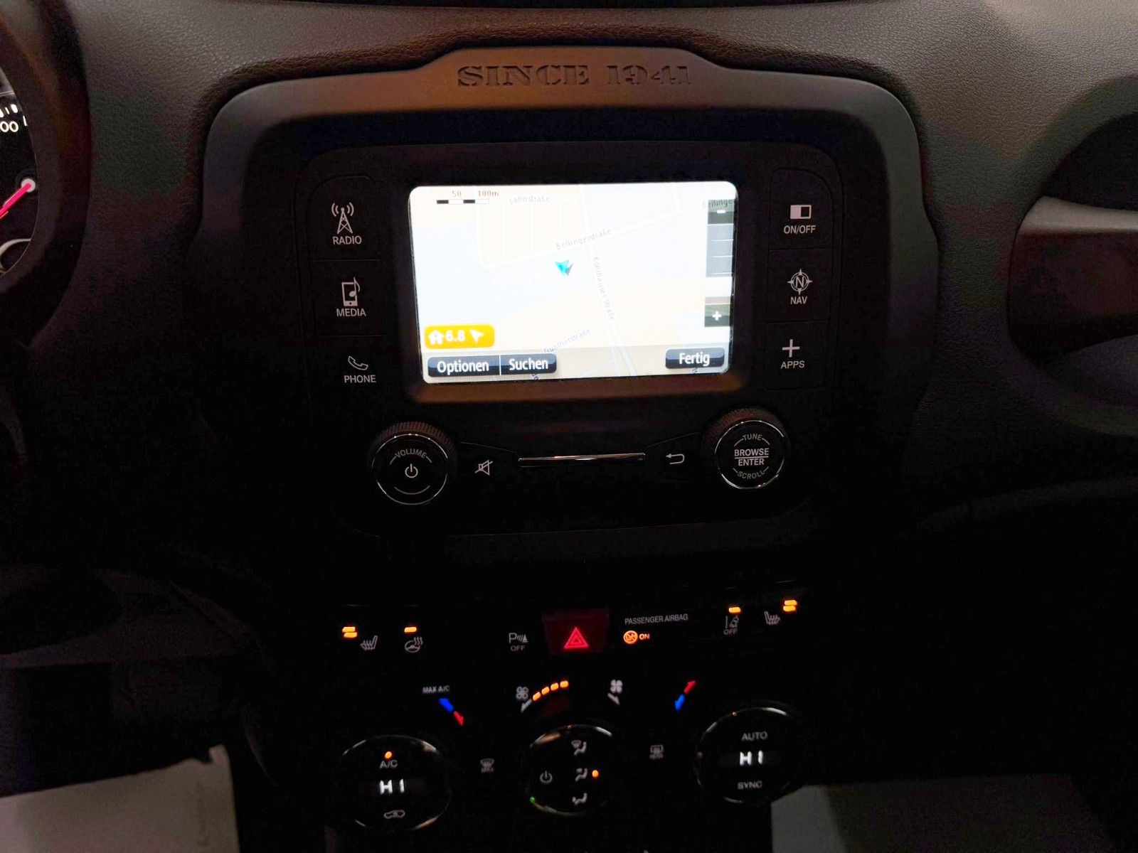 Fahrzeugabbildung Jeep Renegade Limited 4WD Navi,Kamera,SH,PDC,SR+WR