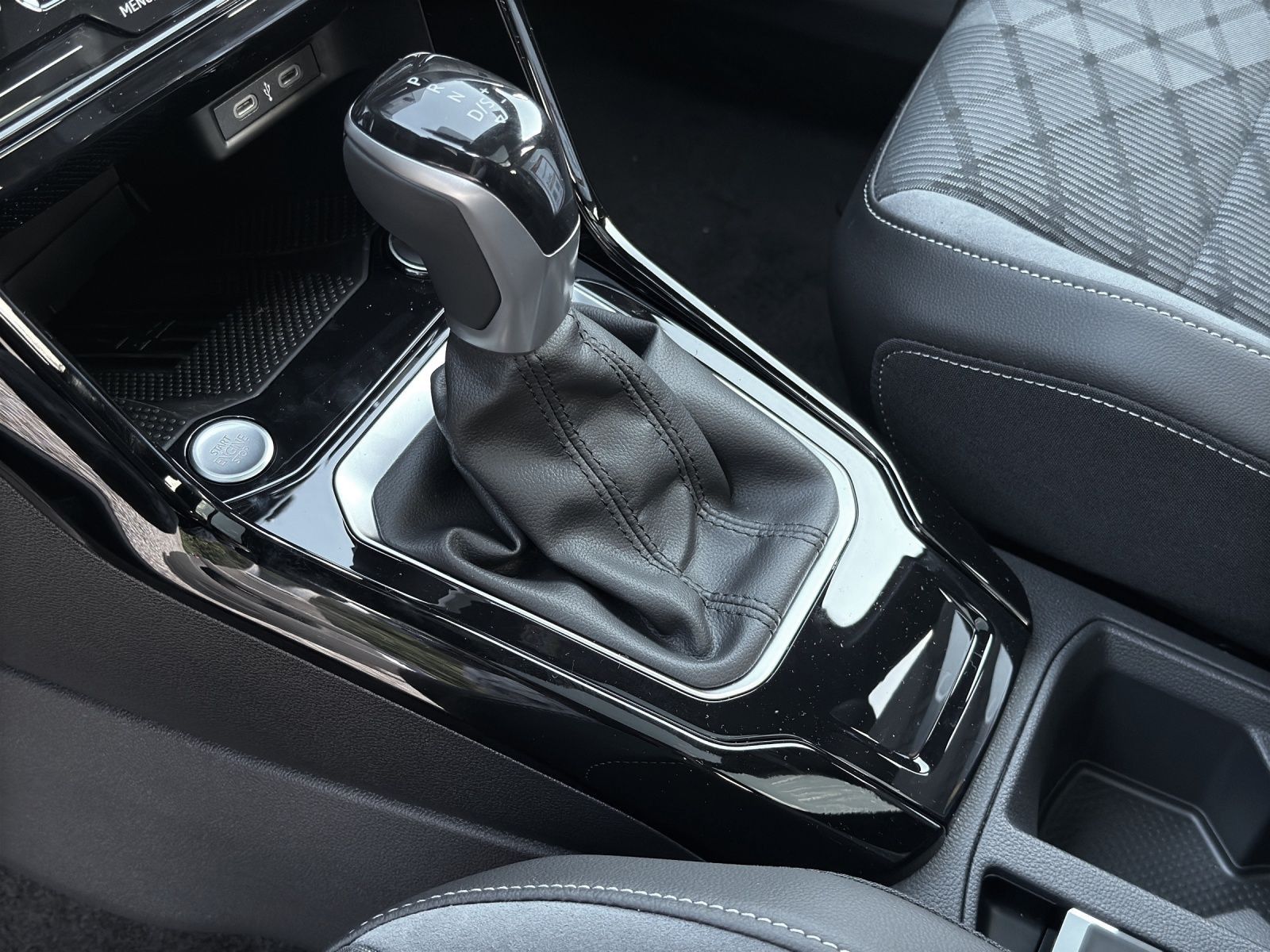 Volkswagen T-Roc - Bild 11