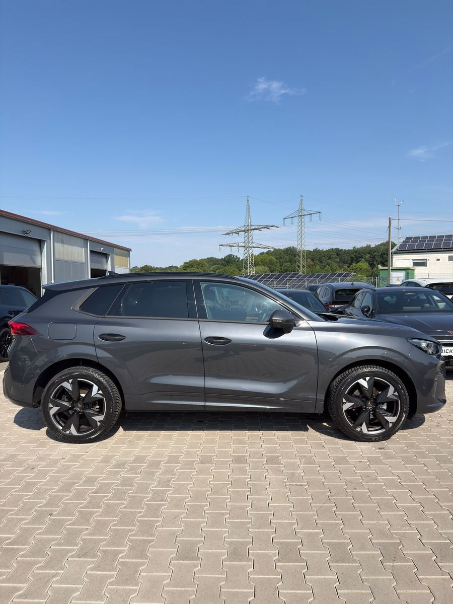 Иллюстрация автомобиля CUPRA Terramar 1.5 eTSIEDGE 360°SENN*19 "MEMORY*LED
