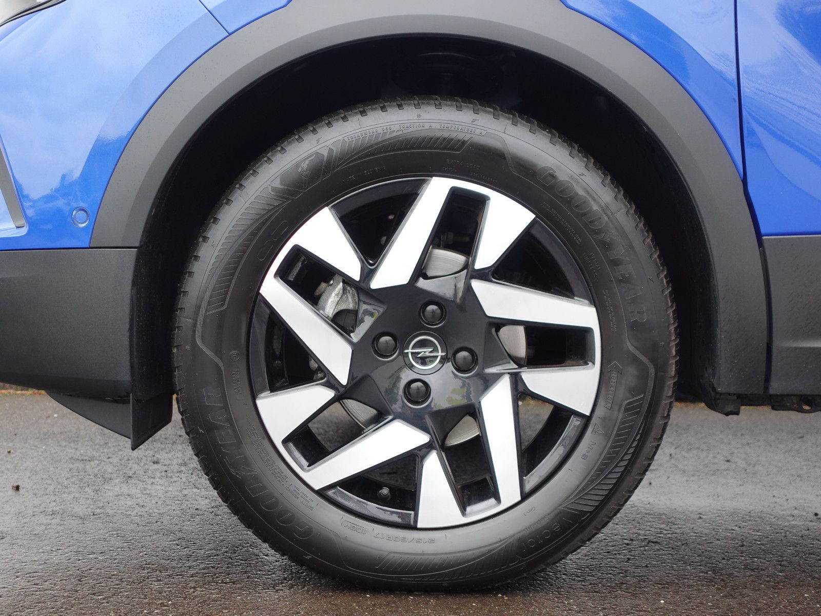 Fahrzeugabbildung Opel Mokka GS Line 1.2T AUTOMATIK,Kamera,Sitzhzg,LED