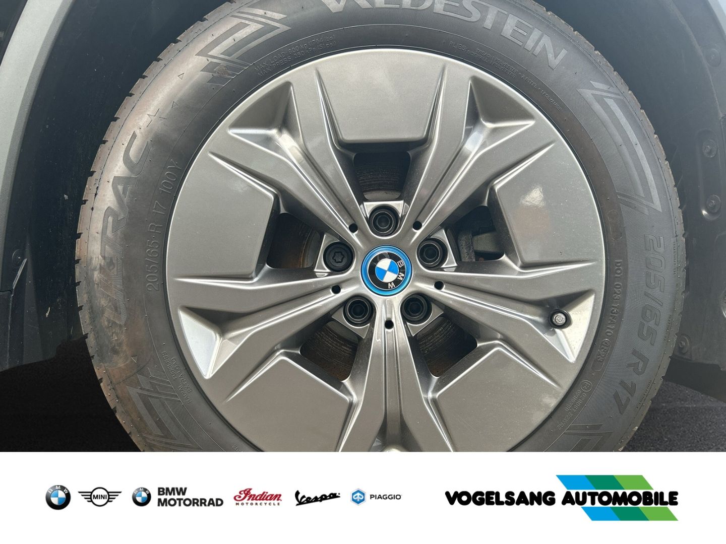 Fahrzeugabbildung BMW iX1 30xDrive,DAB,LiveCockpitPlus,Rückfahrk.,LEDS