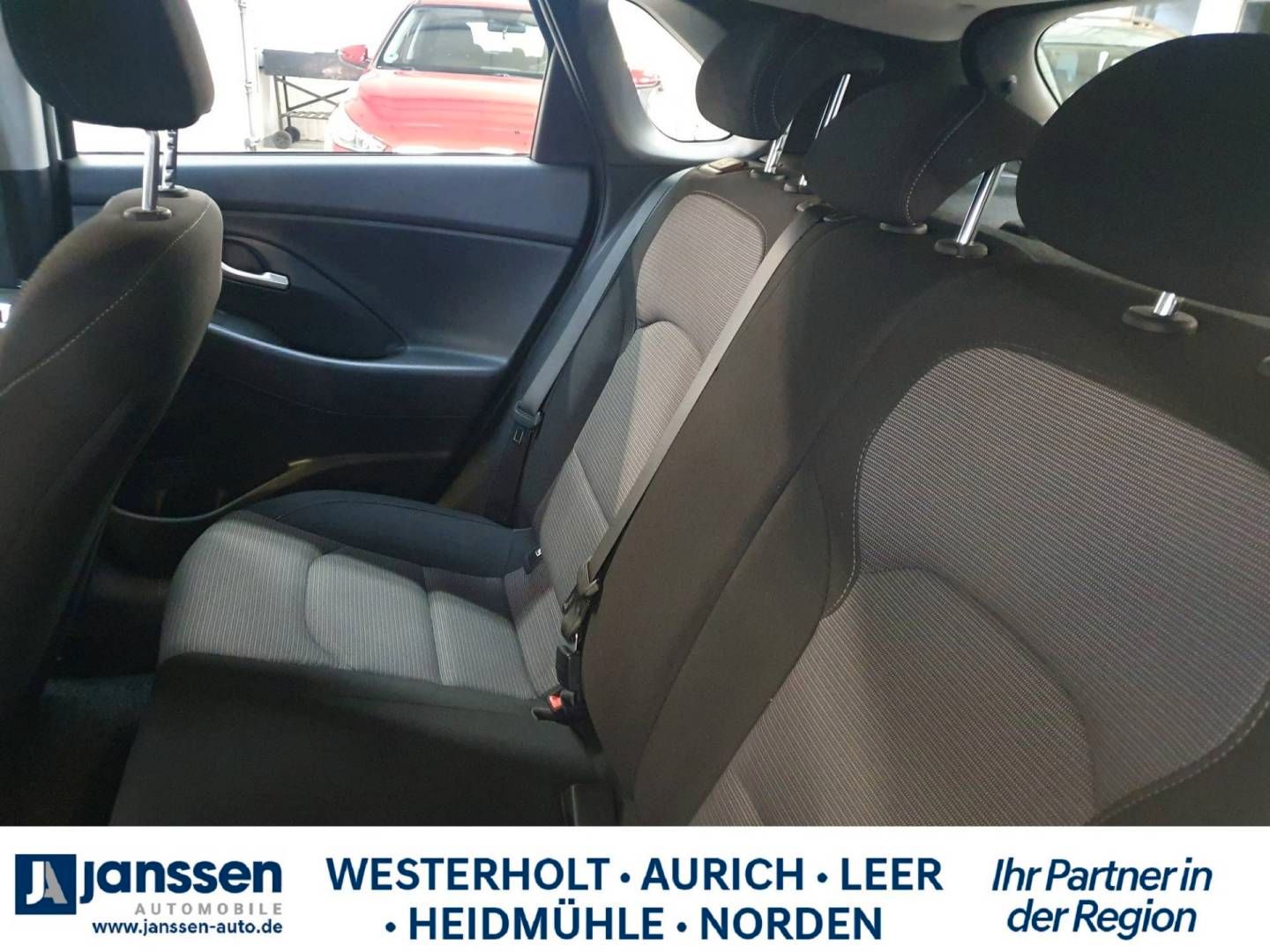 Fahrzeugabbildung Hyundai i30 Sonderkontingent Navigation