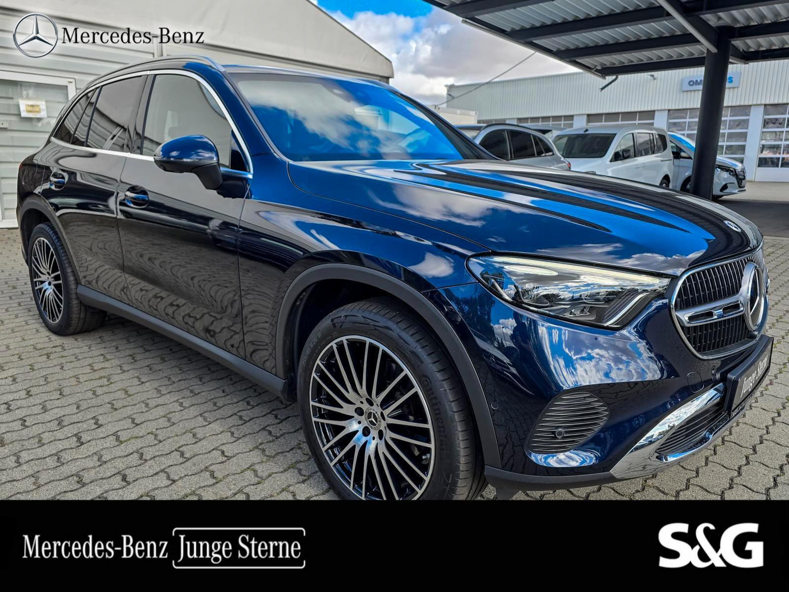 Mercedes-Benz GLC 220 d 4M Avantgarde DIG-LED+Pano+AHK+360°