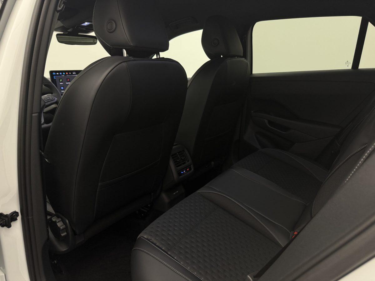 Volkswagen T-Roc 1.5 eTSI DSG R-Line+ASSIST+360+HUD+MATRIX+, миниатюра 23