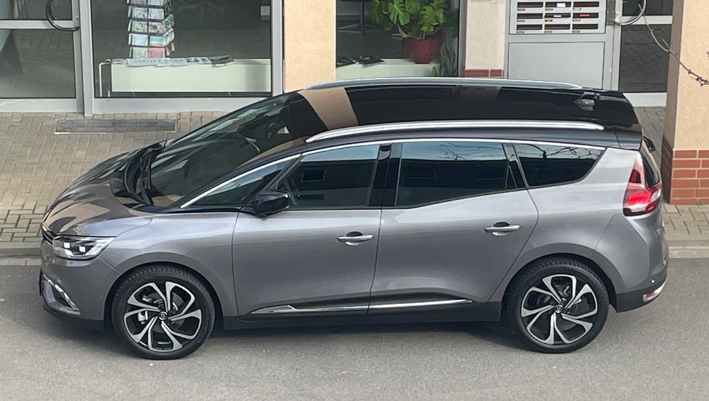 2023 Renault Grand Scenic