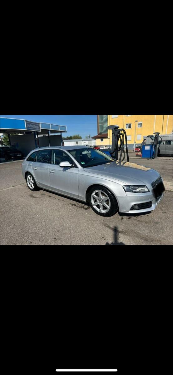 Audi A4, 2011
