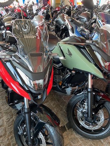 Honda NC750XA  2025 Schaltgetr. versch.Farben am Lager