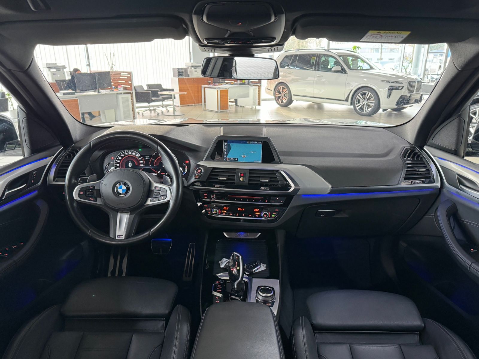 Fahrzeugabbildung BMW X3 xD20d M Sport Kamera HUD HiFi Navi Komfort 19