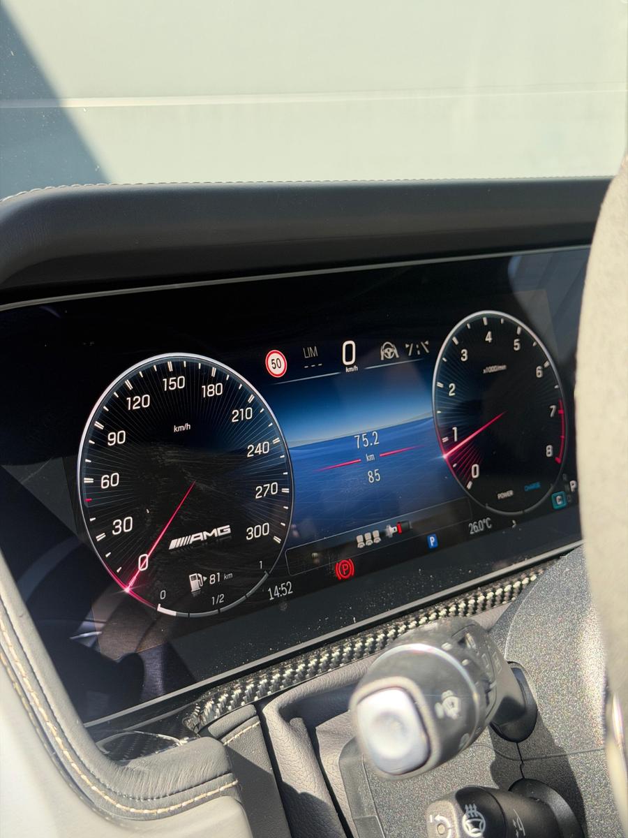 Mercedes-Benz LARTE DESIGN WINNER EDITION G 63 AMG FULL CARBON
